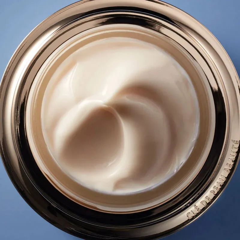 Clé de Peau Beauté Protective Fortifying Cream SPF 22