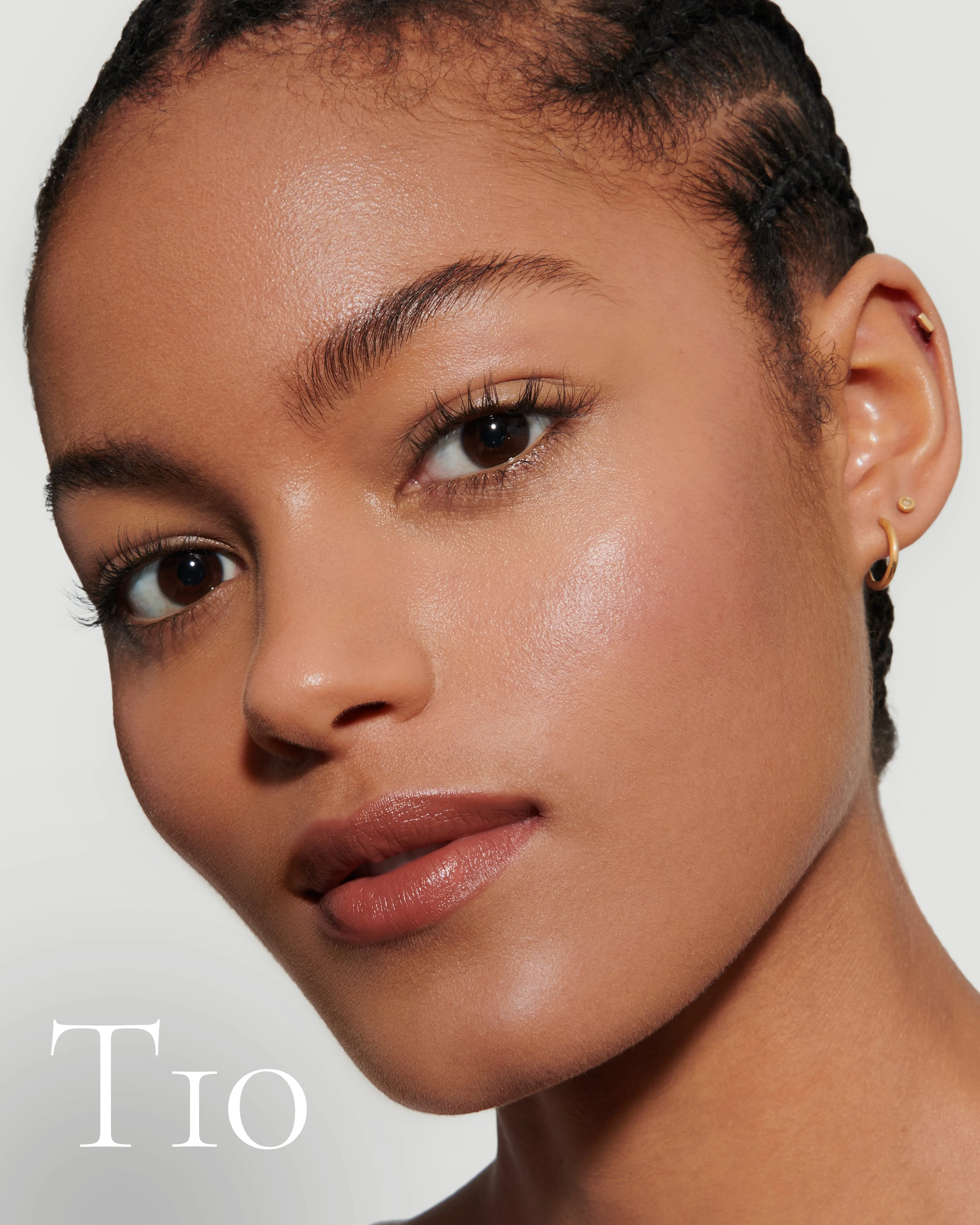 T10 (Seamless Skin Enhancing Tint)